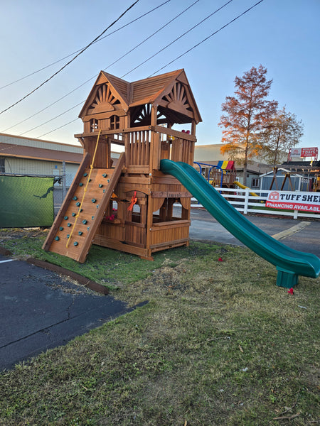 Monster Clubhouse Pkg II Classic Huckleberry Hideout (43H)